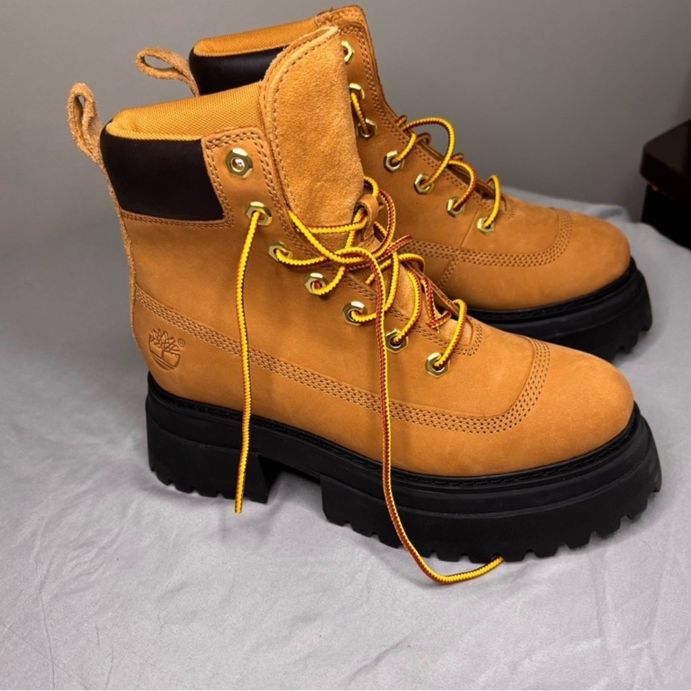 Timberland Women's Orange and Black Combat Boots